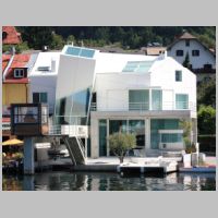 Villa Soravia in Millstatt, Austria, photo by Mefusbren69 on Wikipedia.jpg